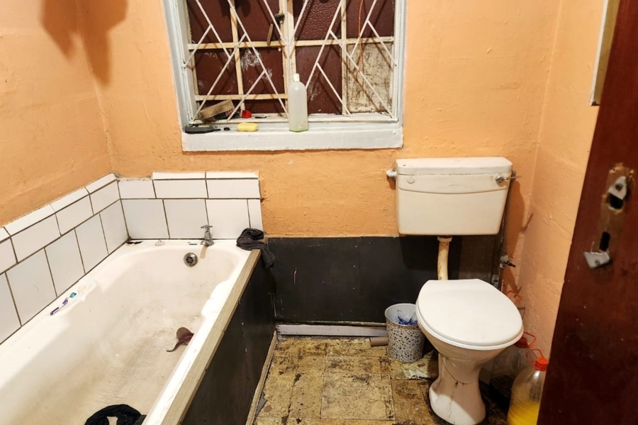 2 Bedroom Property for Sale in Lentegeur Western Cape